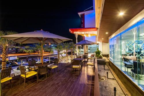 พาราดิโซ โฮเทล เจเค ดีไซน์ (Paradiso JK Desing Hotel)