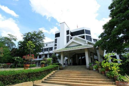 เบเวอร์ลี่ ฮิลล์ ปาร์ค (Beverly Hill Park Hotel)
