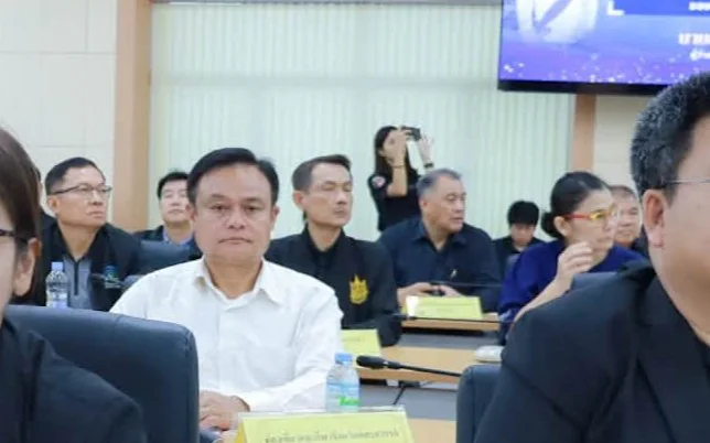  ประชุมมอบนโยบายและแนวทางการปฏิบัติราชการ ขับเคลื่อนภารกิจสำคัญของจังหวัดนครสวรรค์ 
